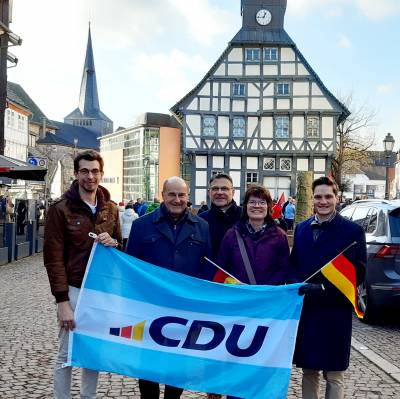 CDU aktiv: Mitgliederbeauftragter Christian Kaiser, Bürgermeister Torsten Bauer, Stadtvorsitzender Stephan Kaiser, stellvertretende Bürgermeisterin Nicole Elias und Kreisvorsitzender David Artschlager
