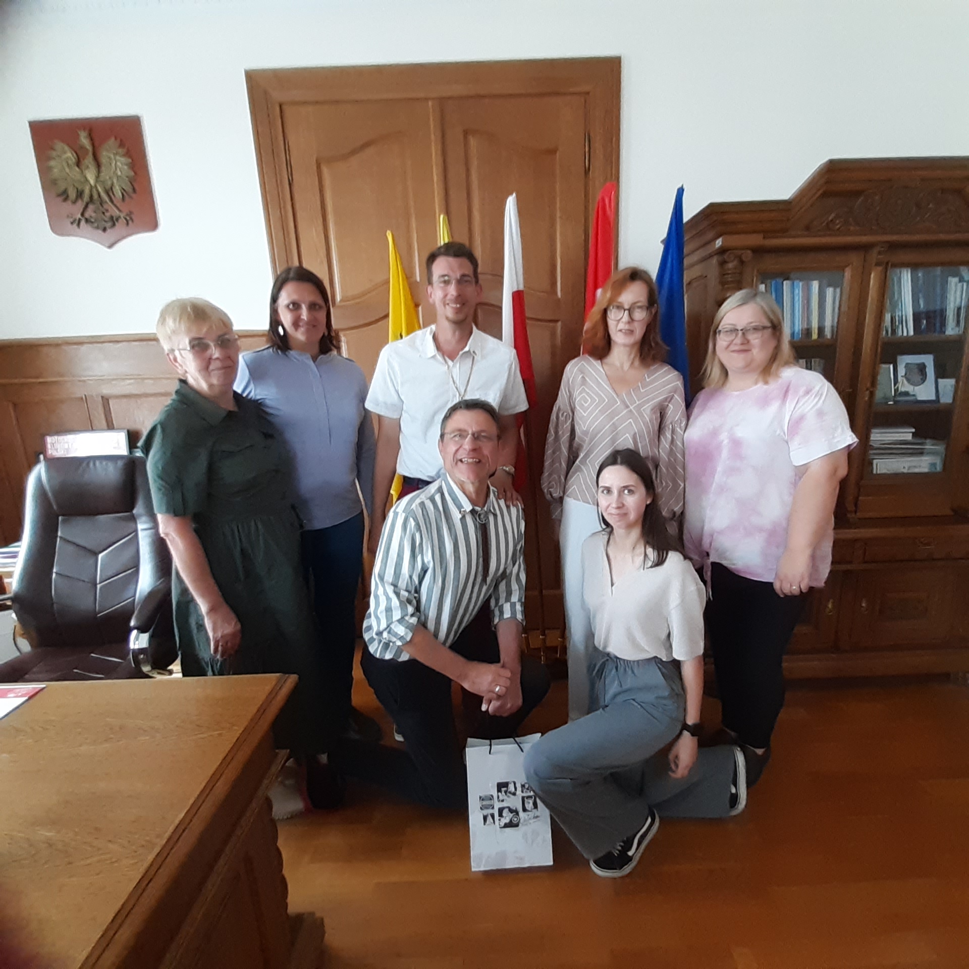 Empfang im Rathaus mit Maria Pazda (links).
