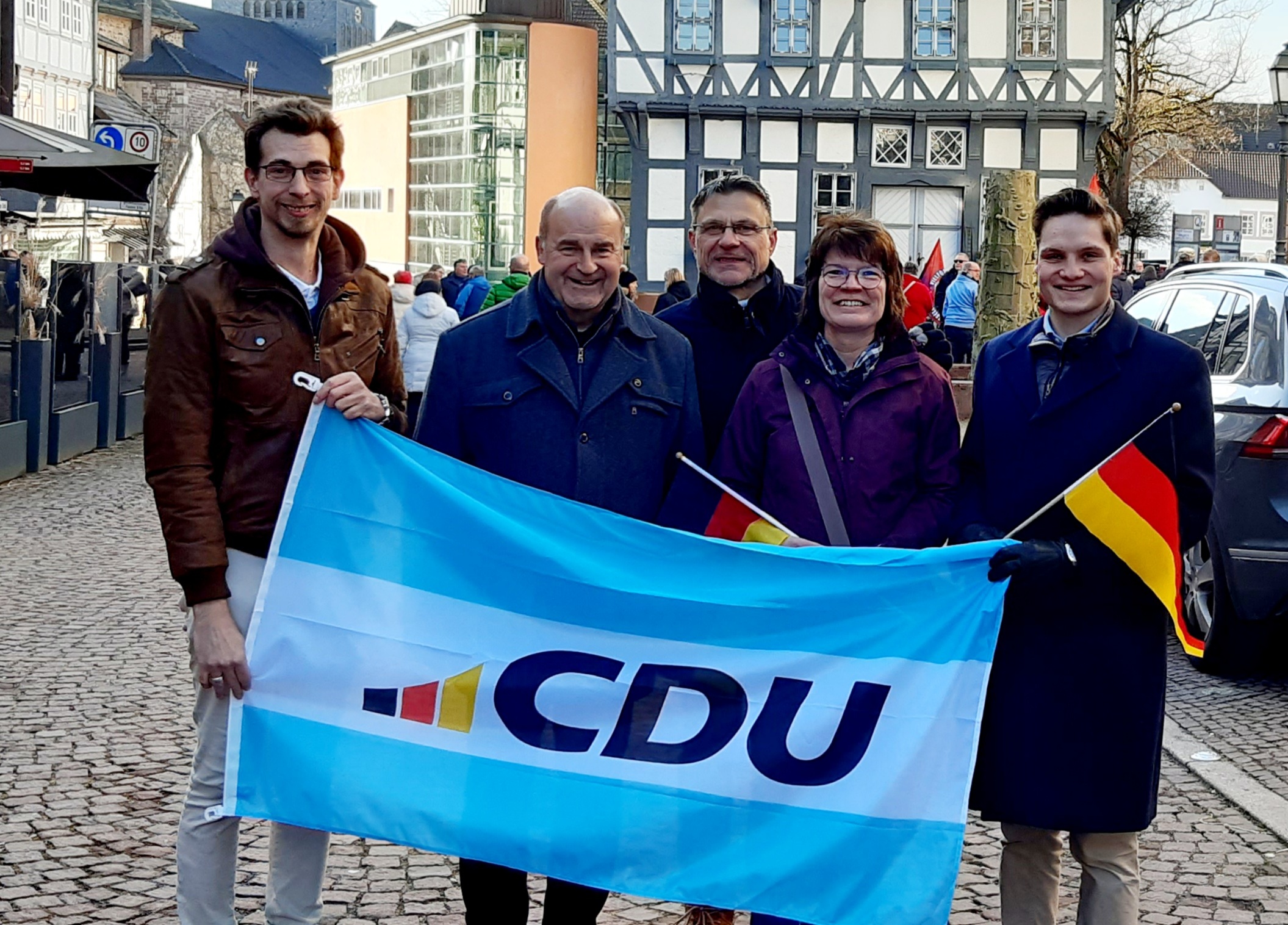 Demo-Vorbereitung mit Christian Kaiser, Torsten Bauer, Stephan Kaiser, Nicole Elias und David Artschwager.