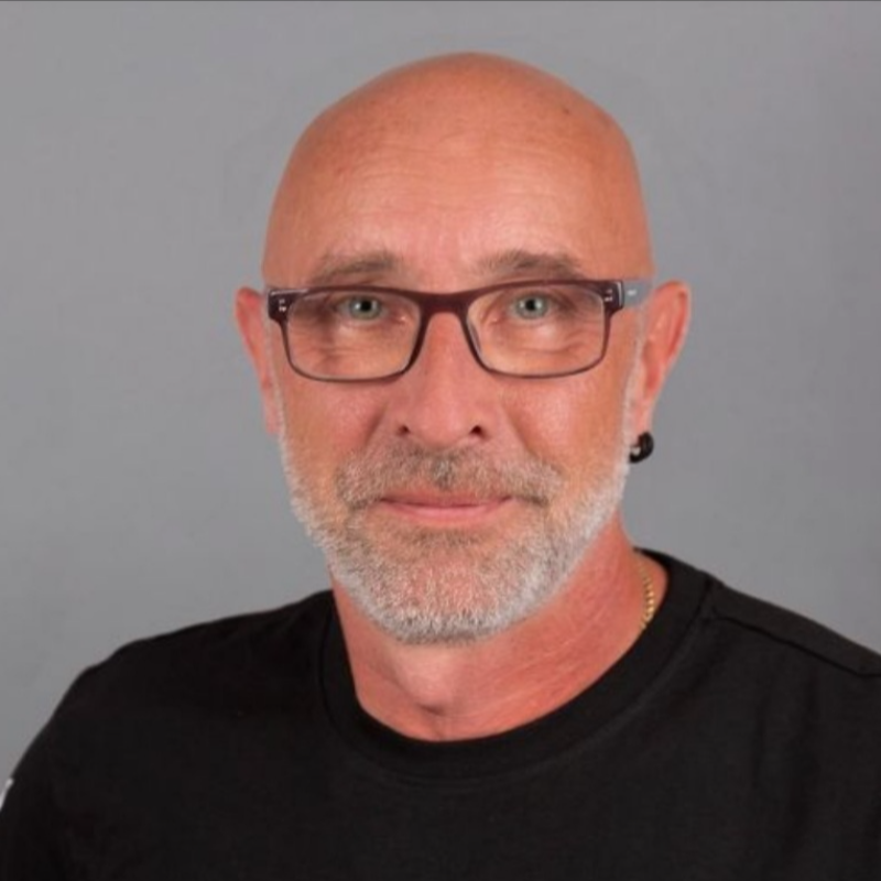  Sacha Schnemann
